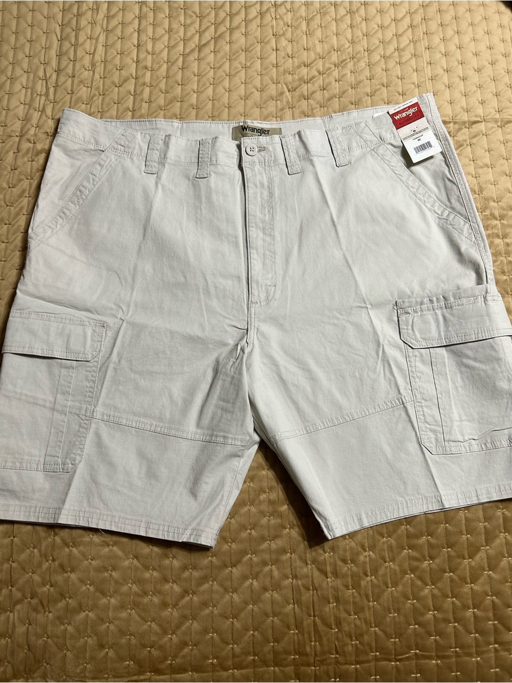 Wrangler Authentics Cargo Shorts NWT Size 46